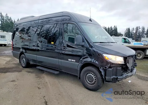2025 Mercedes-Benz Sprinter 2500 z USA, uszkodzony, nr VIN W1Z4KGHYXST207535